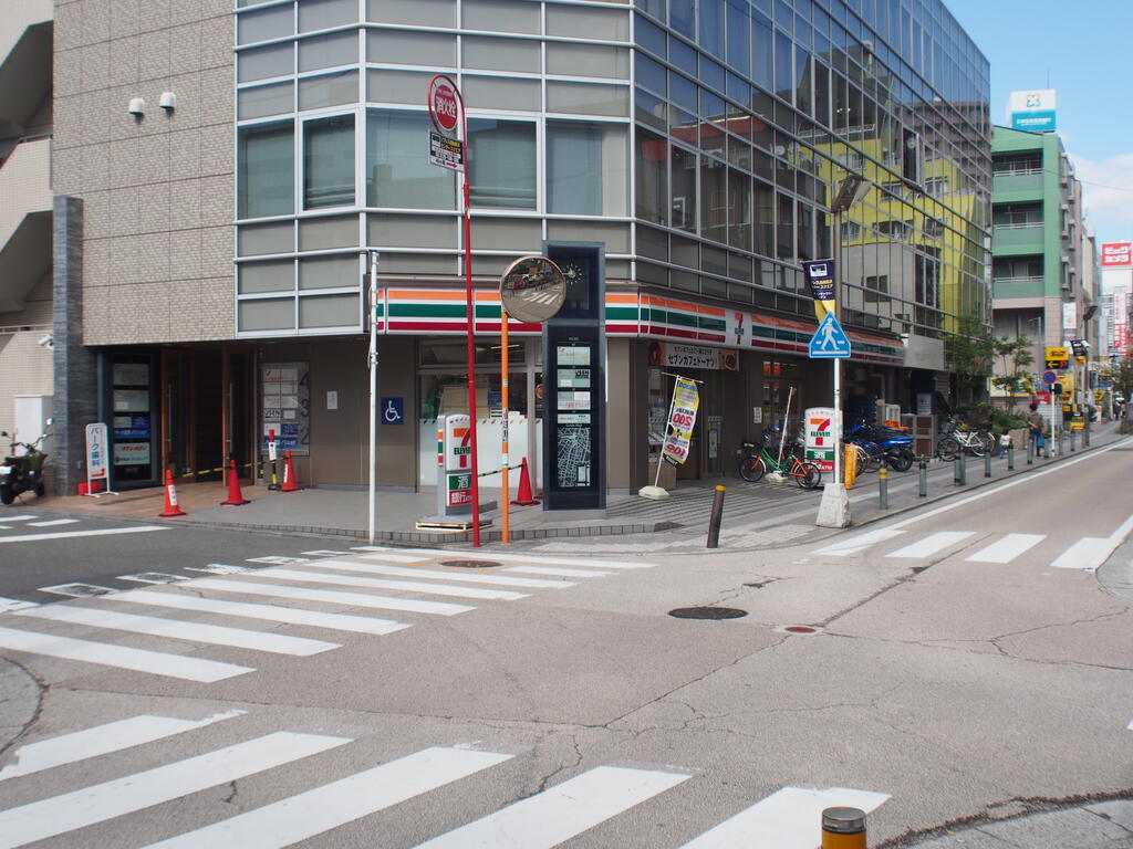 コンビニ　セブンイレブン藤沢鵠沼石上1丁目店（コンビニ）まで586m
