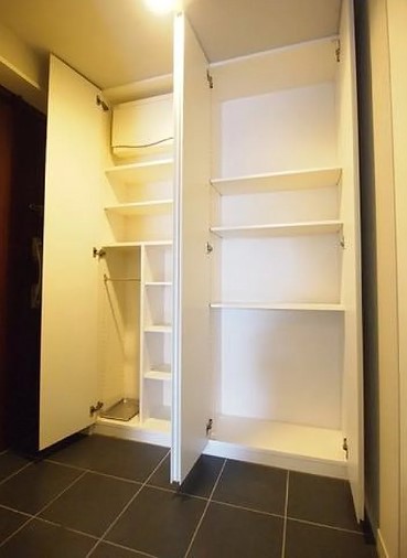 収納　※別部屋の参考写真です。
