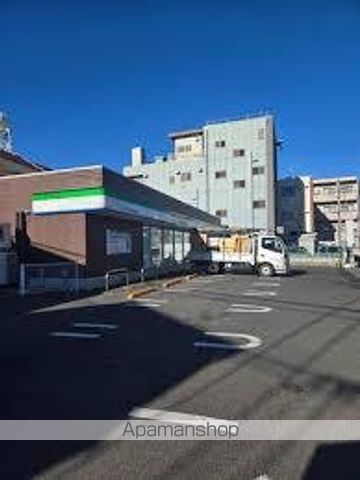 コンビニ　ファミリーマート板橋西台店（コンビニ）まで537m