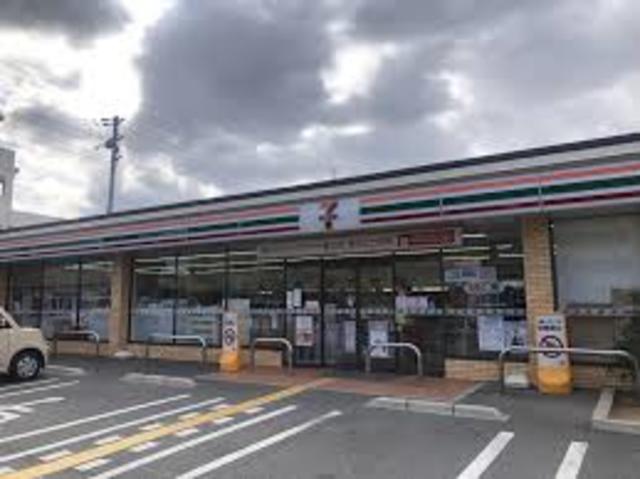 コンビニ　セブンイレブン堺蔵前町店（コンビニ）まで690m