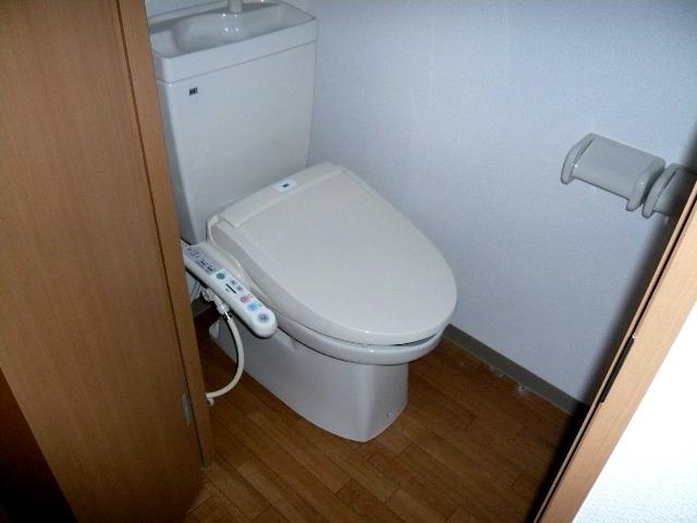 トイレ　シャワー付トイレ