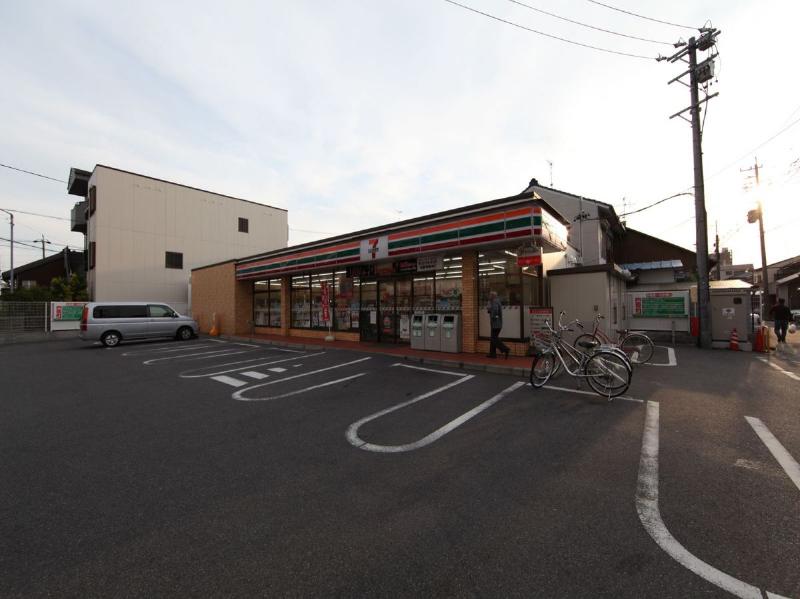 コンビニ　セブンイレブン 名古屋水草町店（コンビニ）まで161m