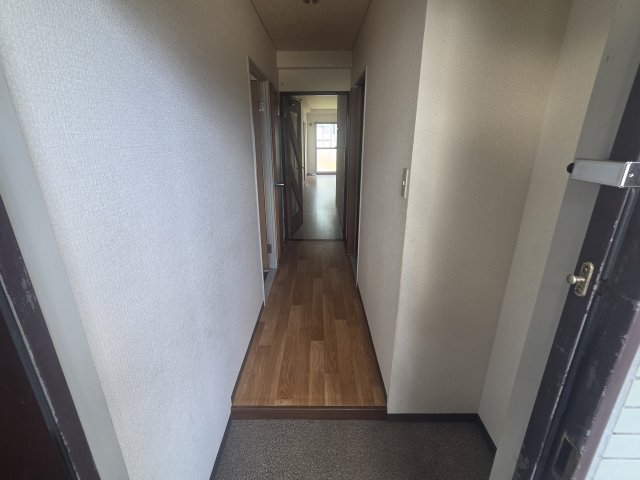 玄関　明るい玄関です