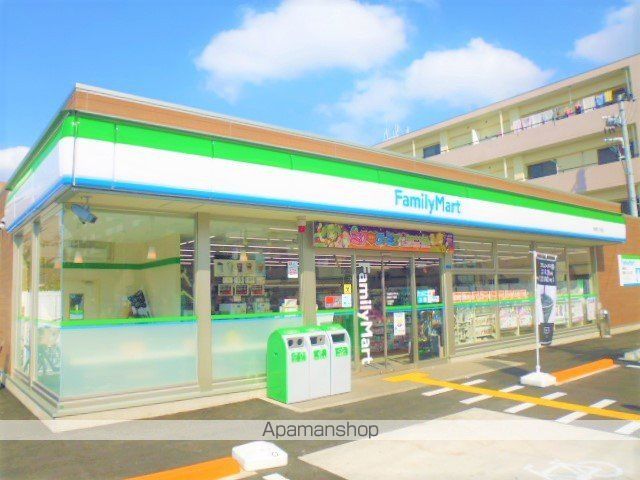 コンビニ　ファミリーマート（コンビニ）まで512m