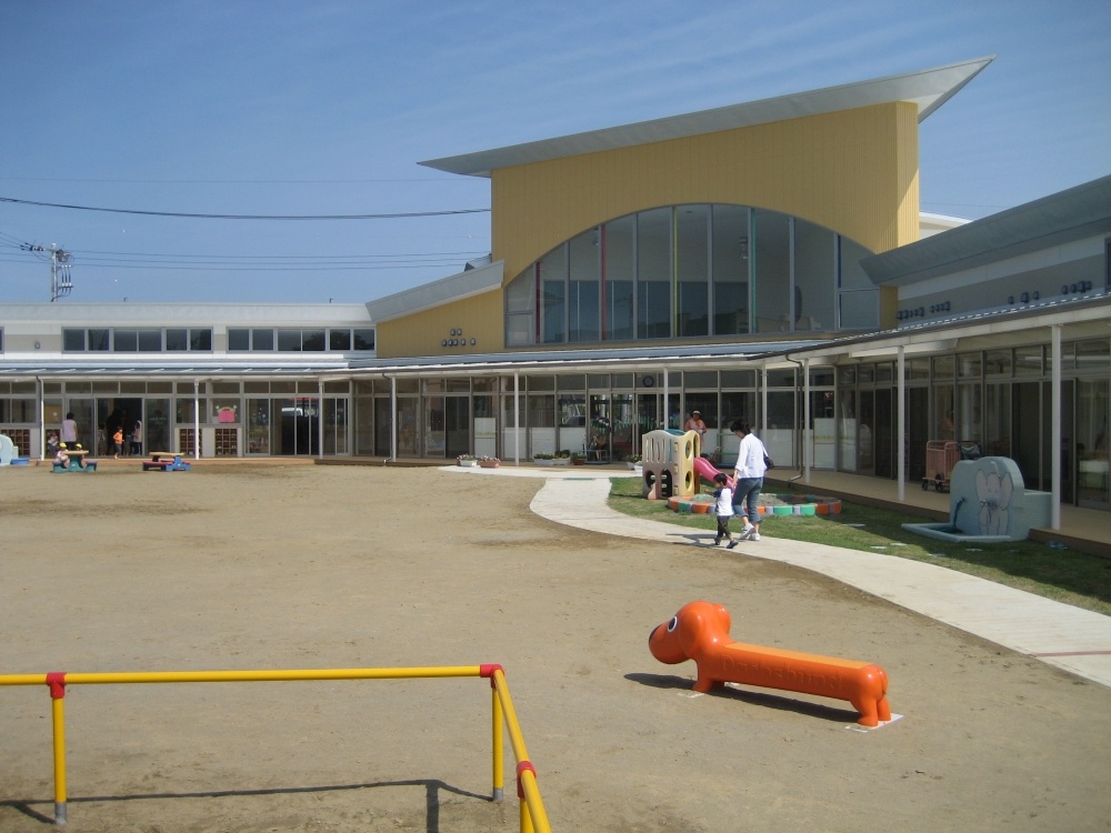 幼稚園・保育園　久賀保育所（幼稚園・保育園）まで1925m