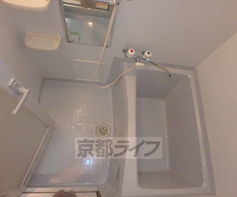 バス・シャワールーム　お風呂です。