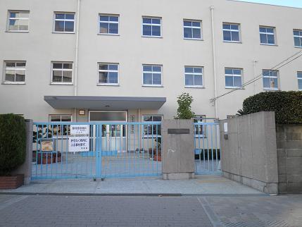 中学校　大阪市立巽中学校（中学校）まで935m