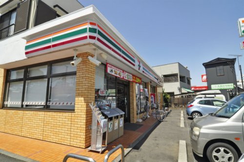 コンビニ　セブン-イレブン 坂戸本町店（コンビニ）まで870m