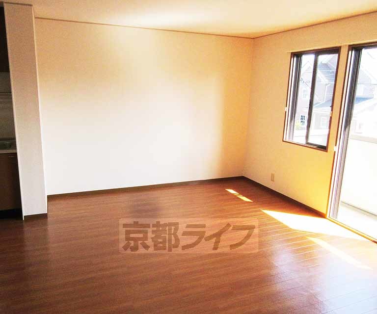 居室・リビング　明るいお部屋です