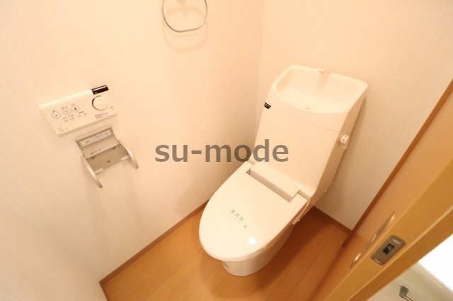 トイレ　別部屋写真
