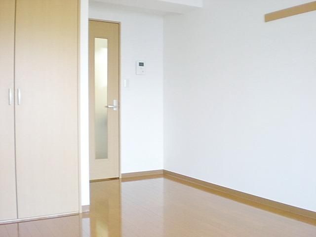 その他部屋・スペース　★洋室広々8帖・フローリング★