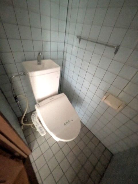 トイレ　別部屋参考写真です