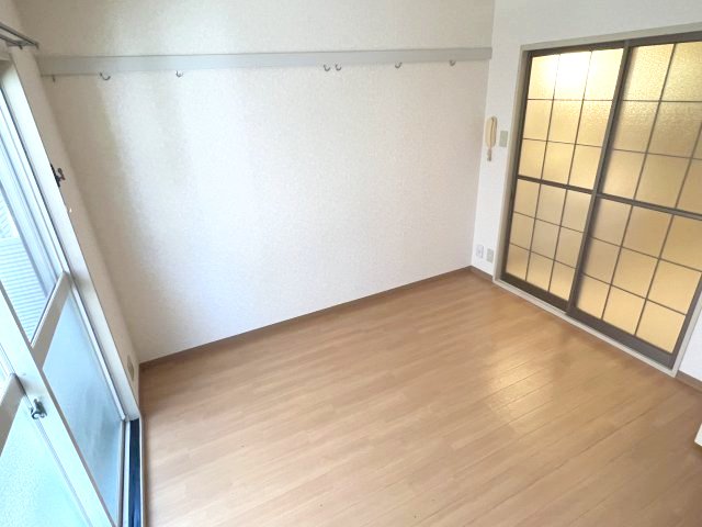 フレグランス御影の居間写真