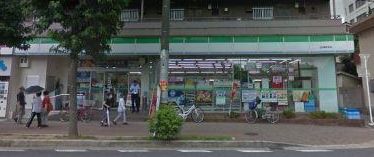 コンビニ　ファミリーマート 城東鴫野西店（コンビニ）まで420m