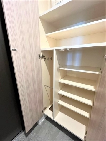 収納　同マンション別部屋