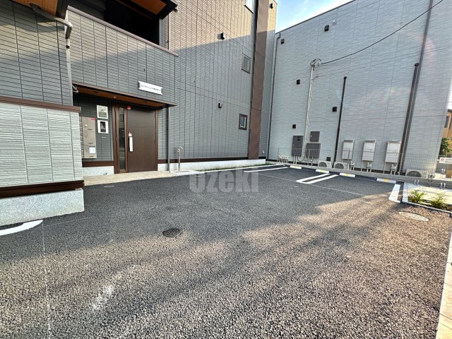 駐車場　弊社ホームページに写真がたくさんあります♪