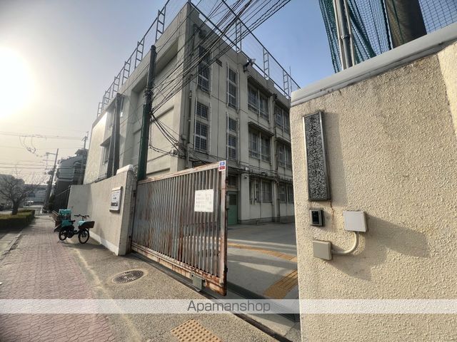 中学校　英田中学校（中学校）まで1301m