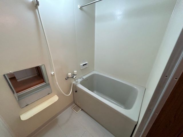 バス・シャワールーム　別部屋の写真です