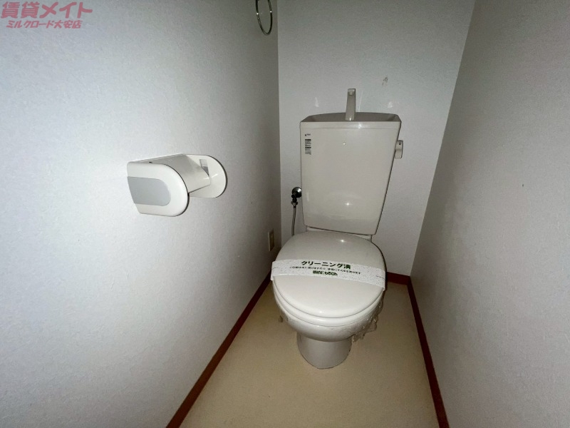 トイレ　別部屋参考写真です
