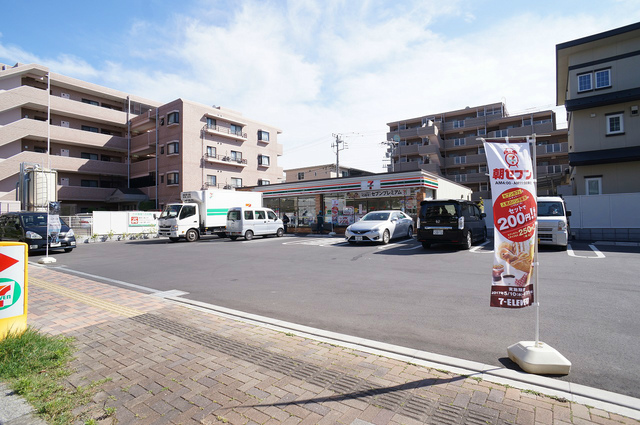 コンビニ　セブンイレブン市川妙典2丁目店（コンビニ）まで437m