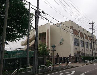 中学校　名古屋市立名塚中学校（中学校）まで1044m