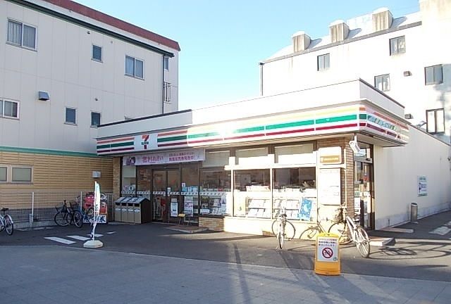 コンビニ　セブンイレブン名古屋矢田5丁目（コンビニ）まで70m