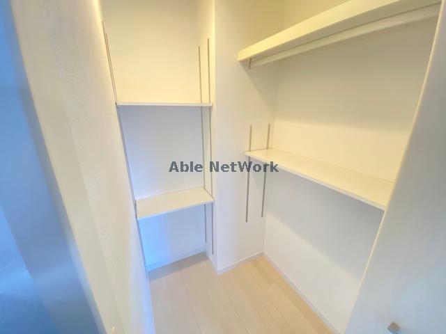 収納　同型