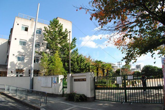 幼稚園・保育園　豊中市立　てらうち幼稚園（幼稚園・保育園）まで449m