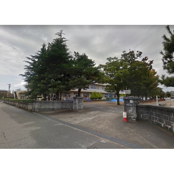 小学校　富山市立蜷川小学校（小学校）まで393m