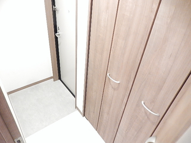 玄関　同シリーズの画像参照