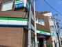 コンビニ　ファミリーマート堺初芝駅前店（コンビニ）まで396m