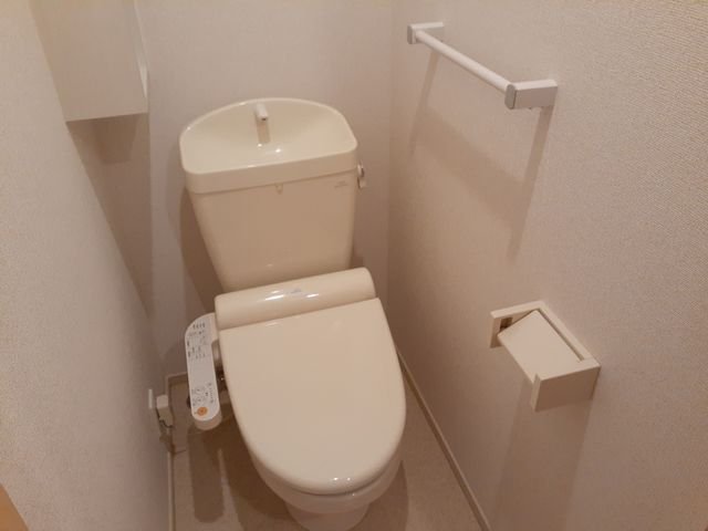 トイレ　トイレもきれいです
