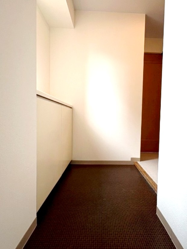 ダイアパレス北3条の玄関写真