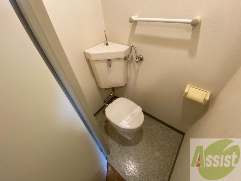トイレ　こちらはトイレです。清潔感があり、安心して使用できます。