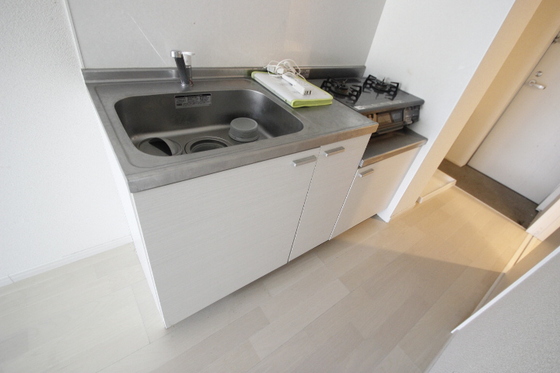 キッチン　※別部屋の写真です