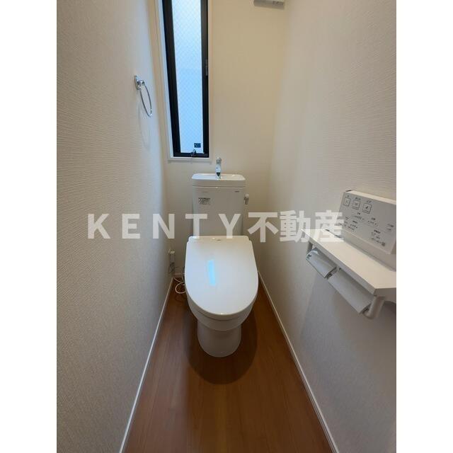 トイレ　落ち着いたトイレです