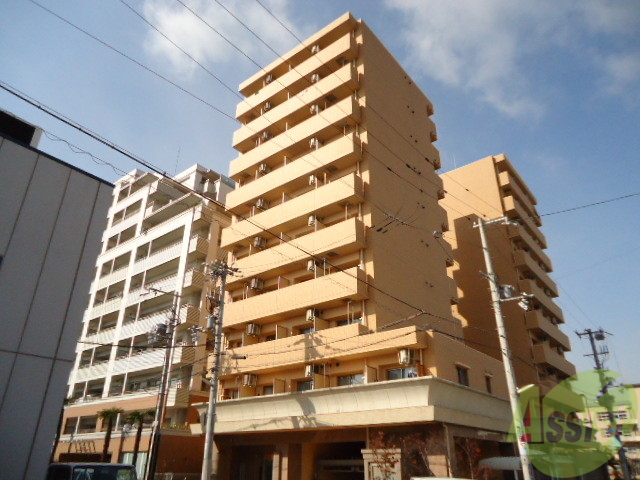 建物外観　オシャレな外観。この周辺では飛びぬけて目立っています。