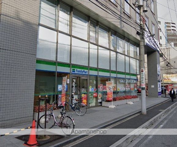 コンビニ　ファミリーマート（コンビニ）まで319m