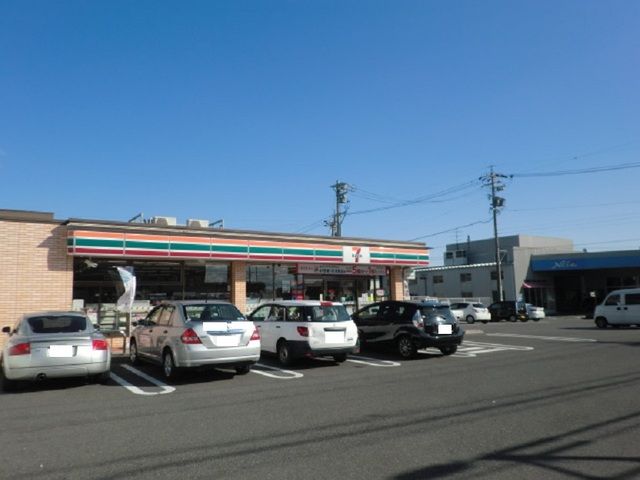コンビニ　セブンイレブン桑名江場店（コンビニ）まで850m