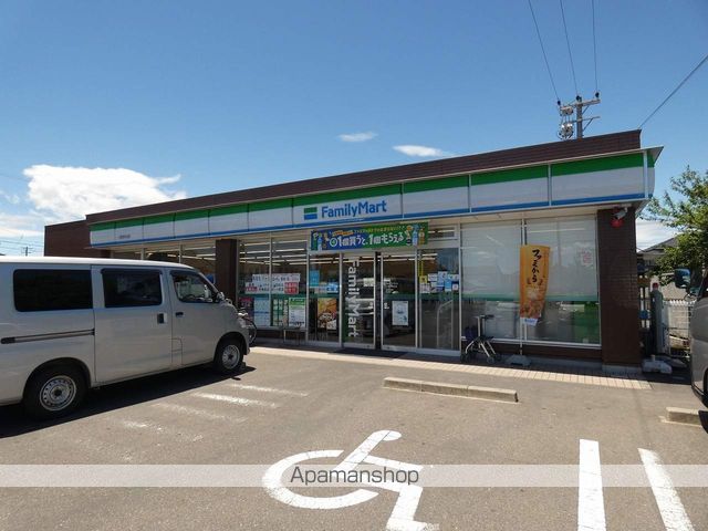 コンビニ　ファミリーマート一宮若年北店（コンビニ）まで1975m