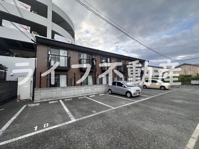 建物外観　外観は落ち着いています