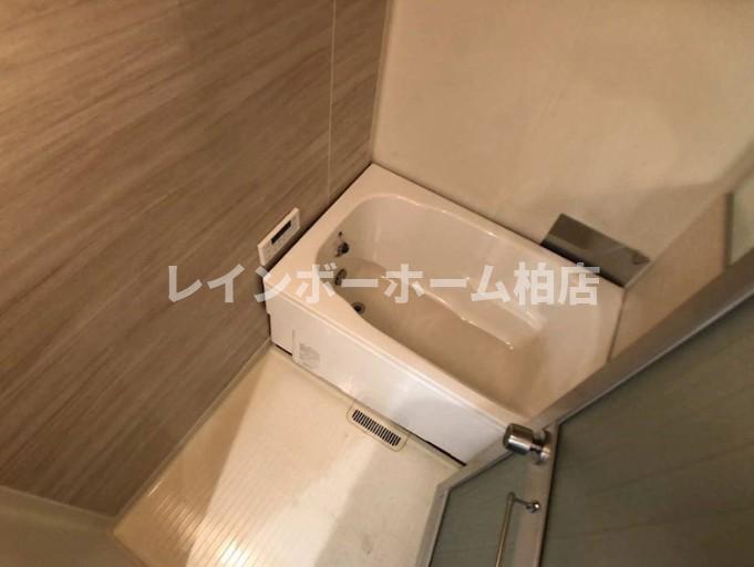 バス・シャワールーム　※別部屋参考写真。