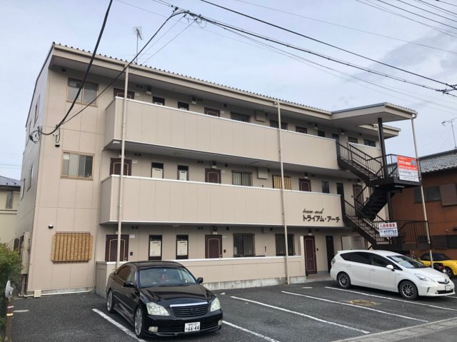 建物外観　外観は落ち着いています