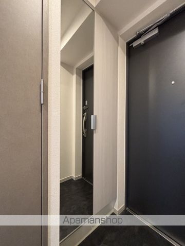プレサンス東小橋エレディータの玄関写真