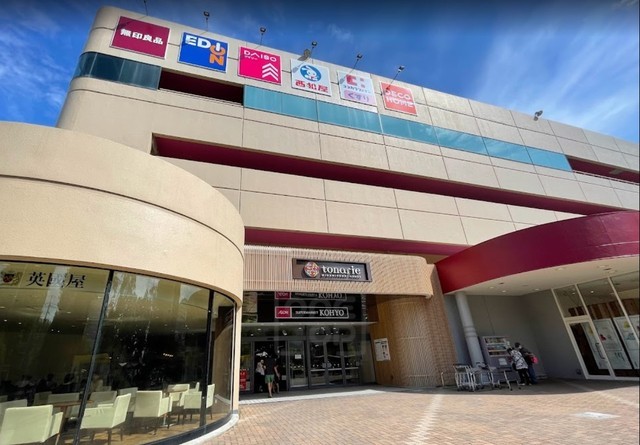 スーパー　イオン　南千里店（スーパー）まで818m