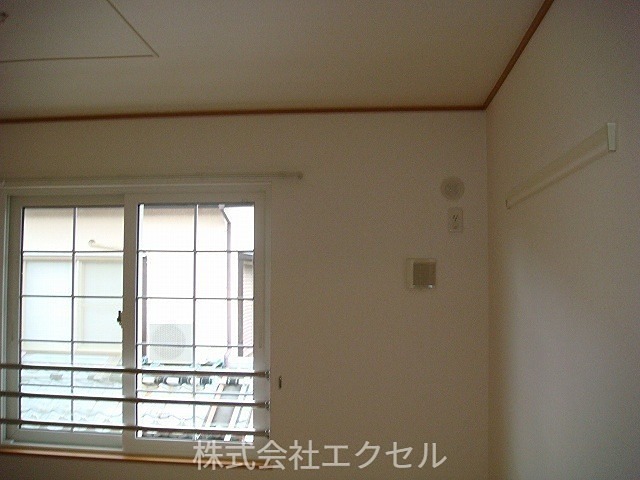 その他部屋・スペース　フローリングの室内です。