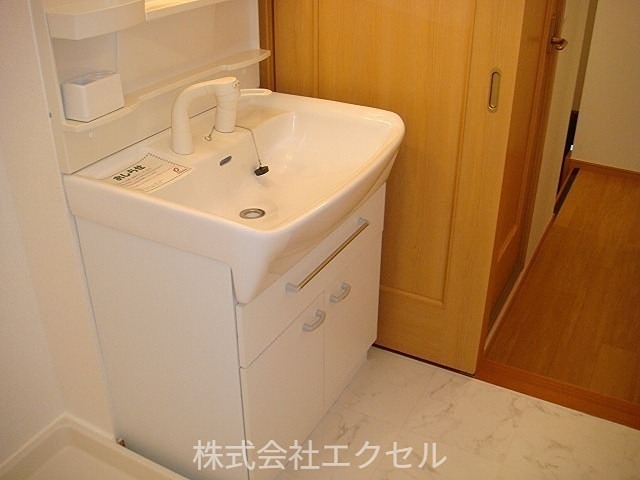 洗面設備　独立洗面台です。