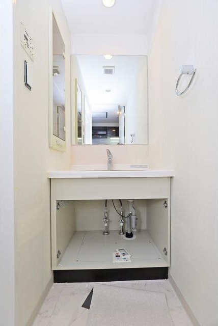 洗面設備　同物件別部屋写真