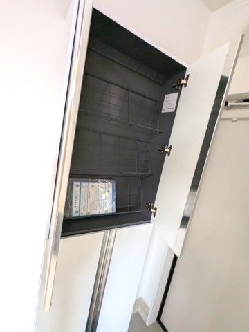 玄関　シューズボックス