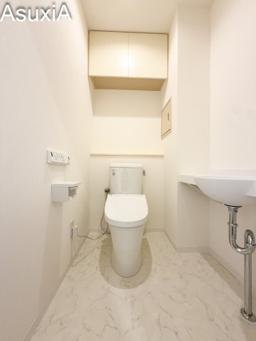 トイレ　別タイプのお部屋の写真です